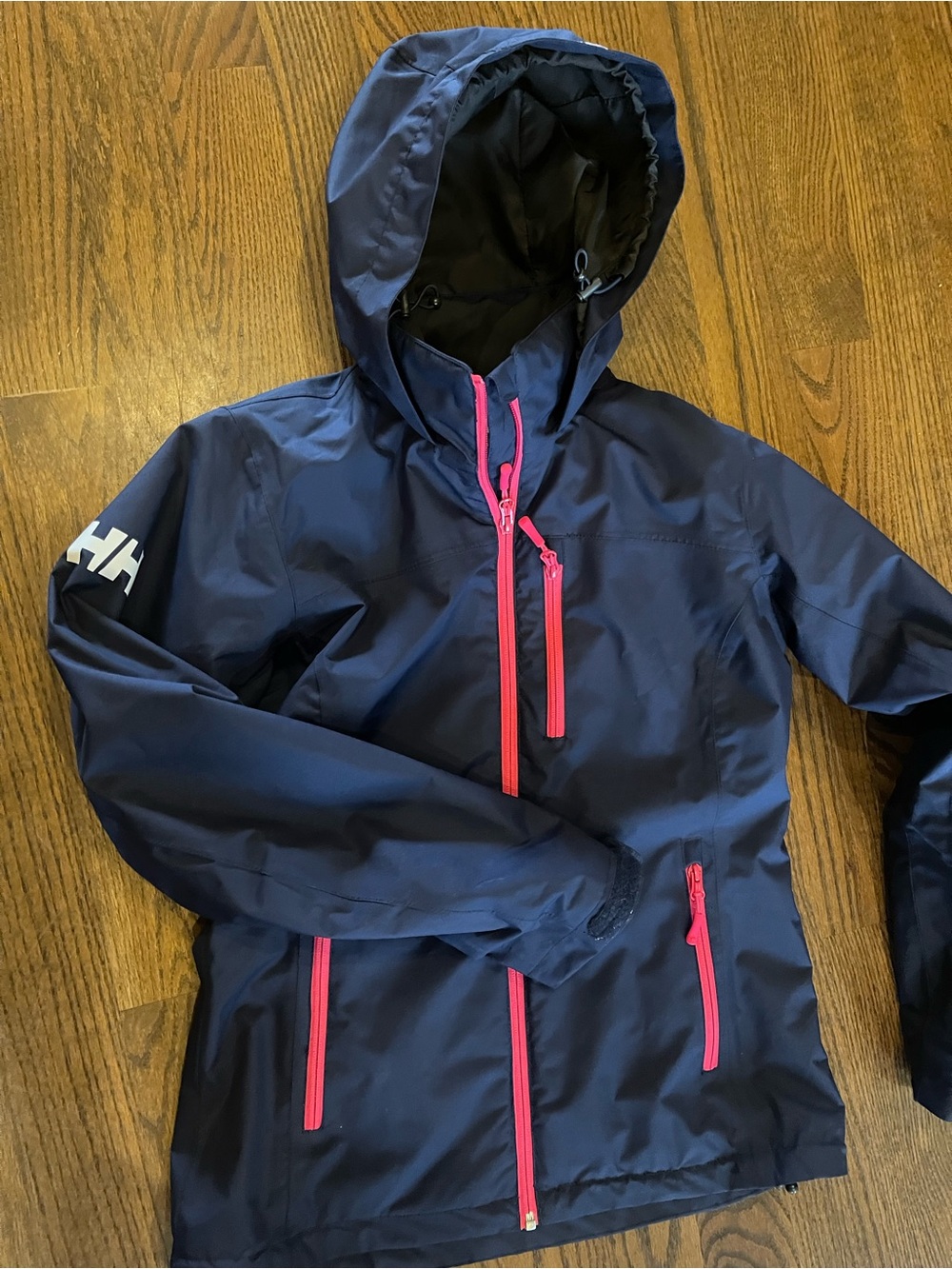 Helly Hansen Women’s Crew Hooded Midlayer Jacket in Navy